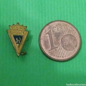 Coleccionismo deportivo: INSIGNIA DE FÚTBOL MINI DE ALFILER. CADIZ CF. ANDALUCÍA